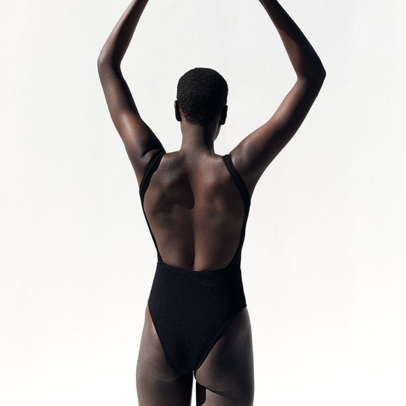 Philo One Piece Bouclê | Black - Picture 2 of 7